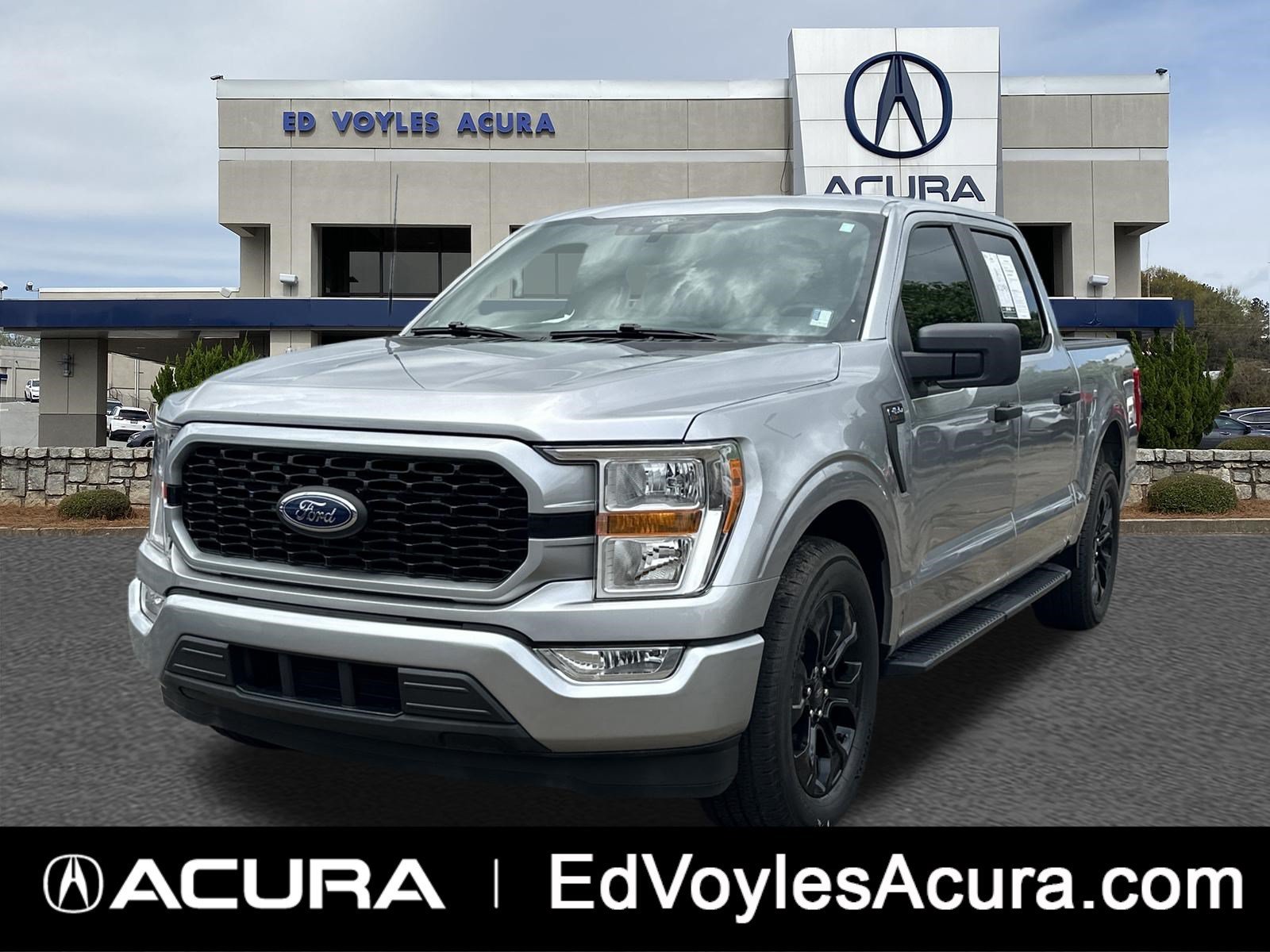 Used 2021 Iconic Silver Metallic Ford XL image 1