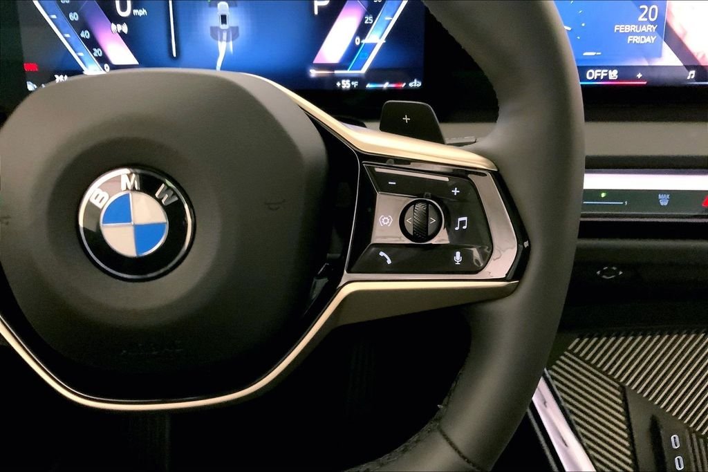 Used 2025 Skyscraper Grey Metallic BMW  image 19