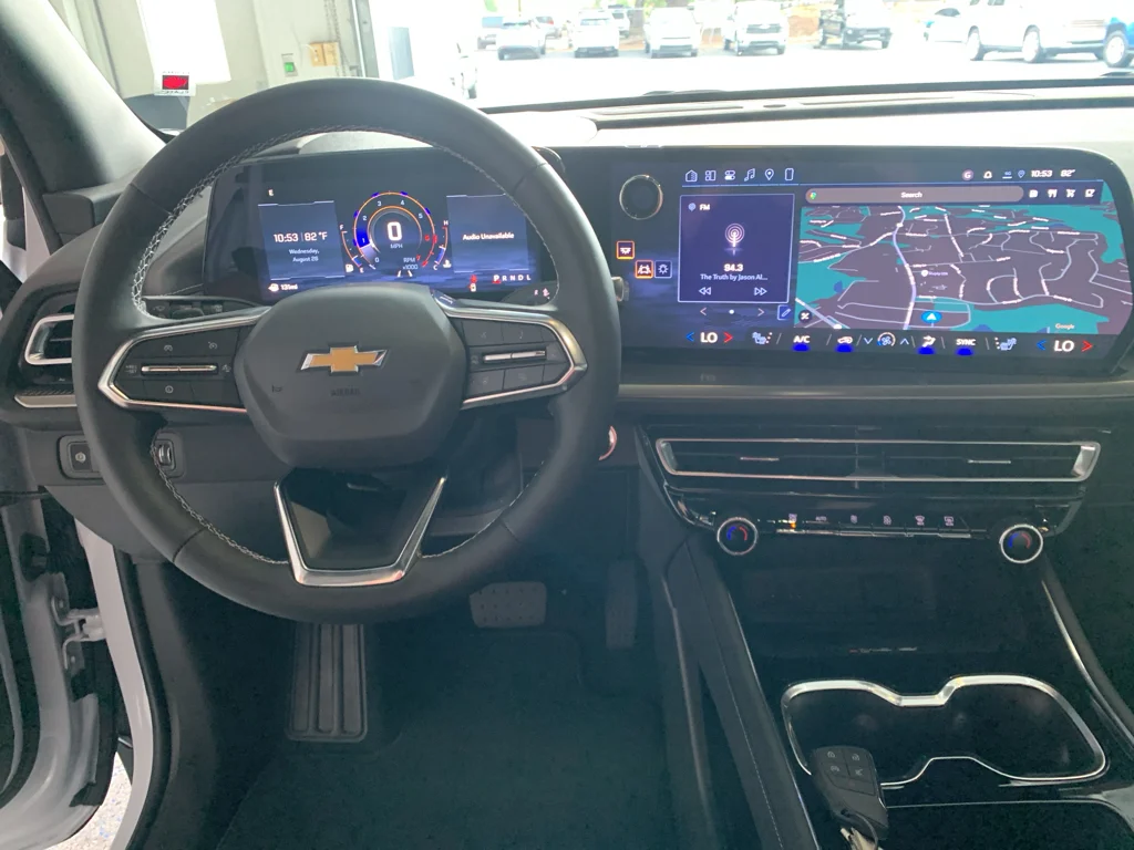 2027 Chevrolet Traverse LT - Photo 18