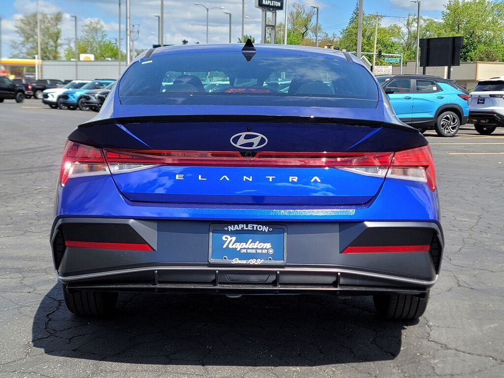 Certified Used 2026 Blue Hyundai SEL Sport image 14