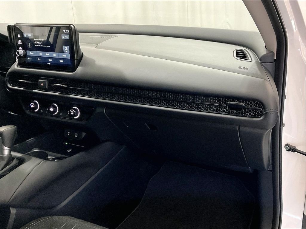 Used 2026 White Honda LX image 13