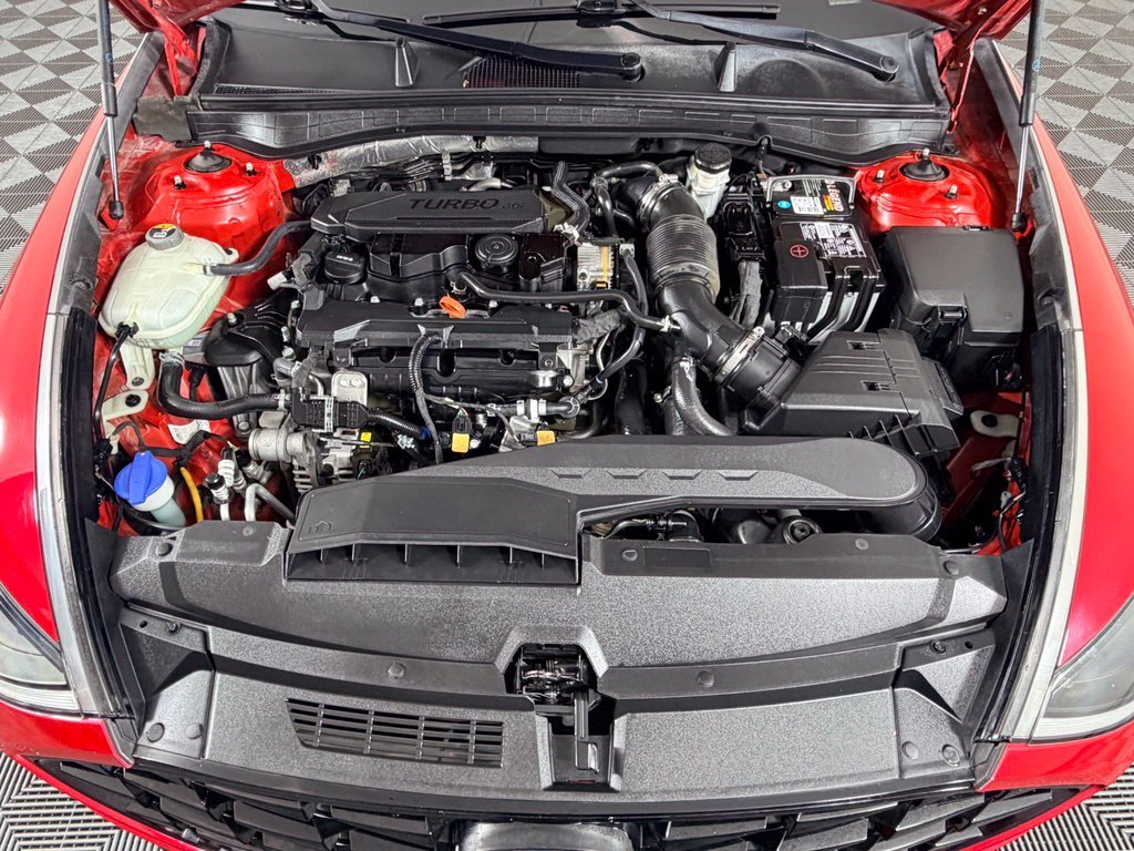 Used 2020 Red Hyundai SEL Plus image 39