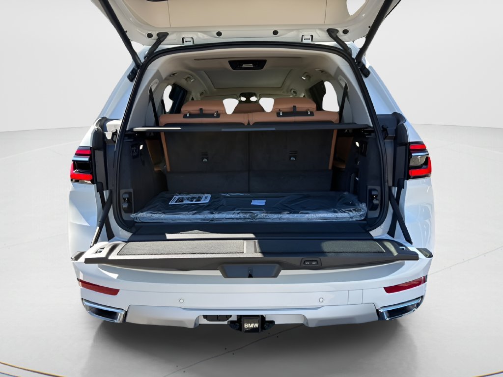 New 2027 Mineral White Metallic BMW xDrive40i image 23