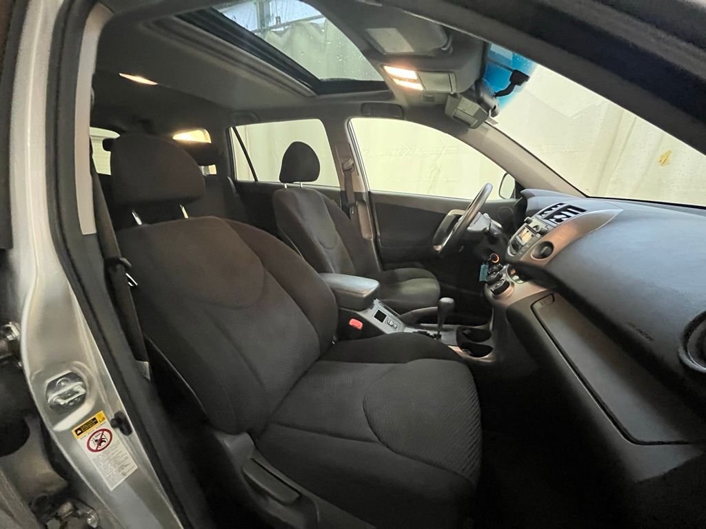 2006 Toyota RAV4 Base - Photo 12