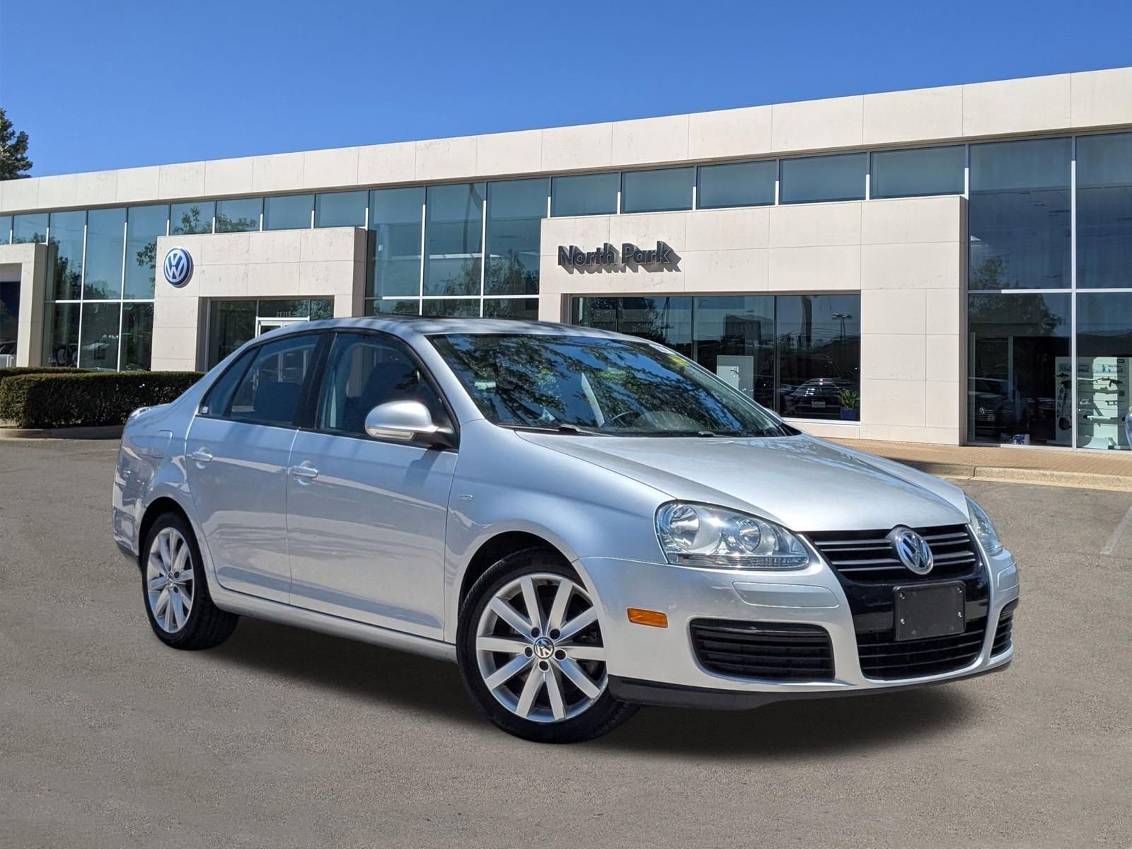 2010 Volkswagen Jetta Wolfsburg Edition's photo
