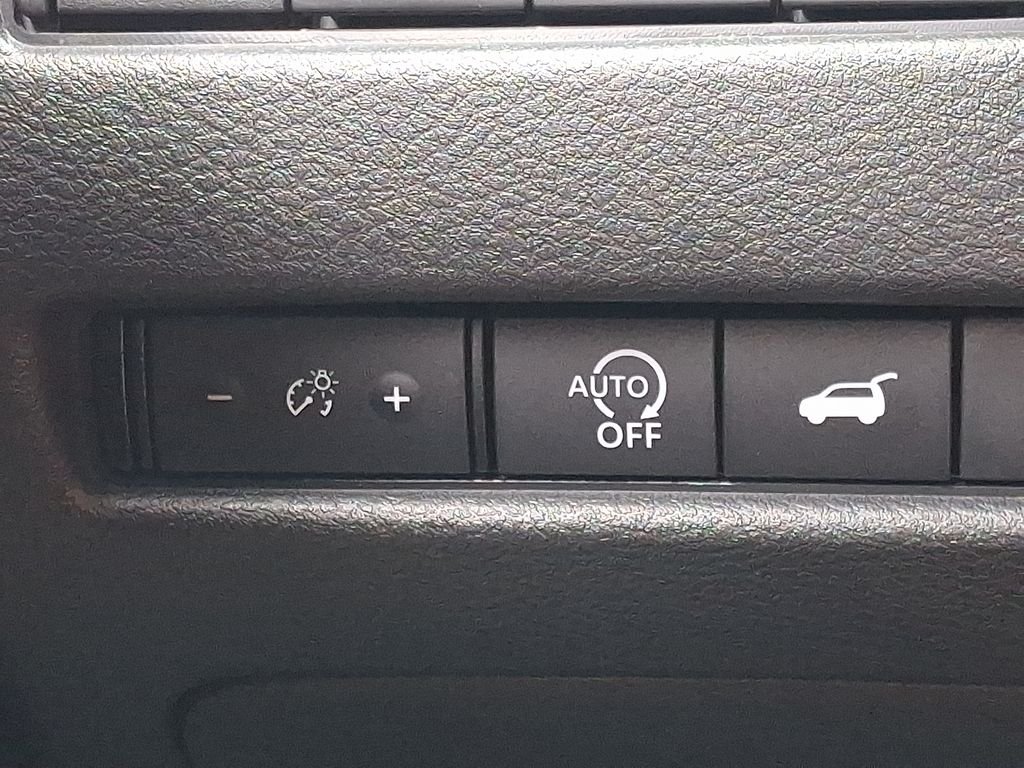 Used 2025 Gray Nissan SV image 25