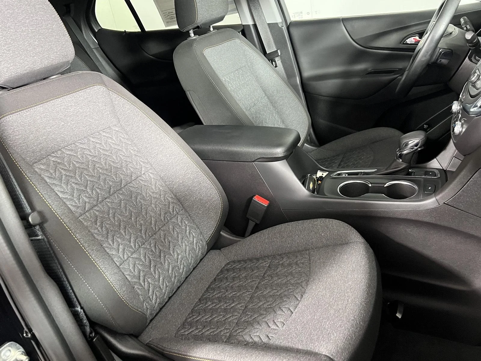 Used 2024 Mosaic Black Metallic Chevrolet LT image 25