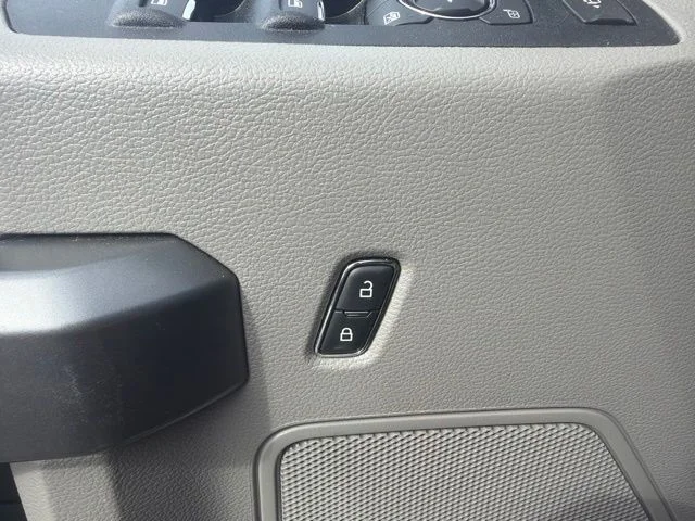 Used 2021 Gray Ford XLT image 17
