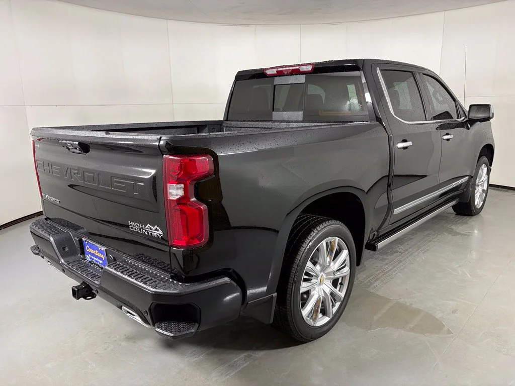 New 2026 Black Chevrolet High Country image 10