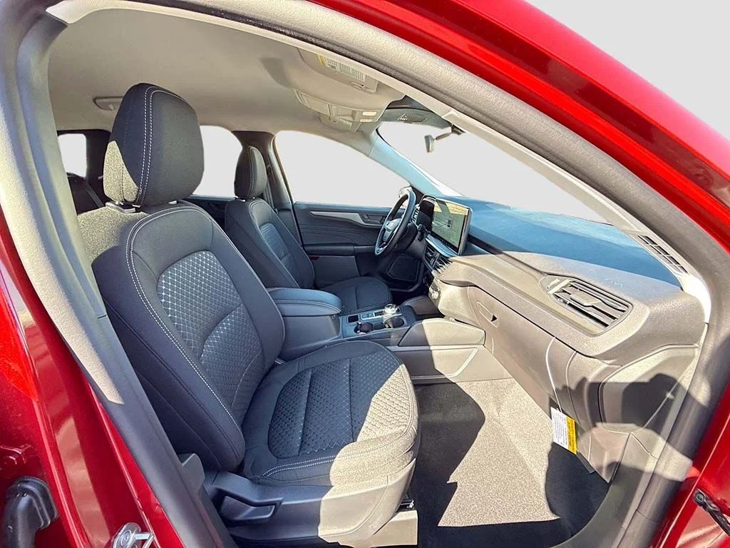 New 2026 Rapid Red Metallic Tinted Clearcoat Ford Active® image 23