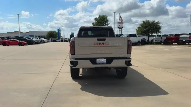 2026 GMC Sierra 2500HD AT4 - Photo 7