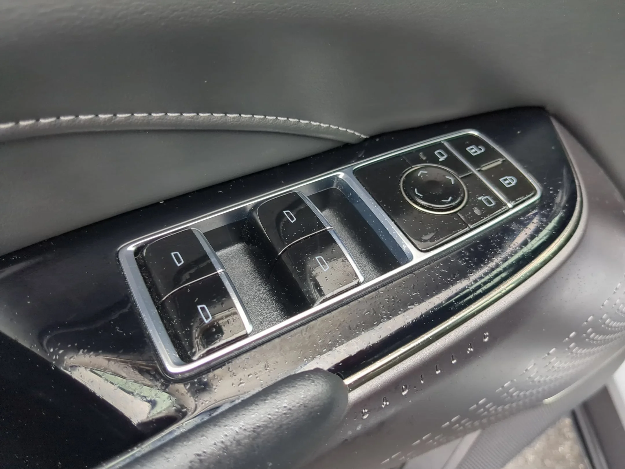 2024 Cadillac LYRIQ Tech - Photo 22