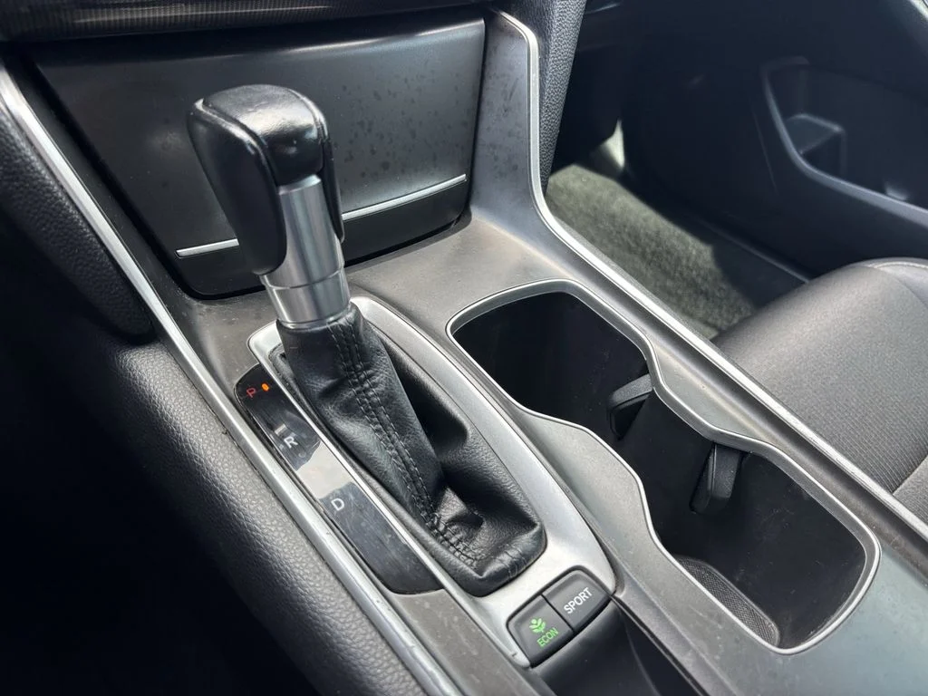 Used 2019  Honda Sport image 32