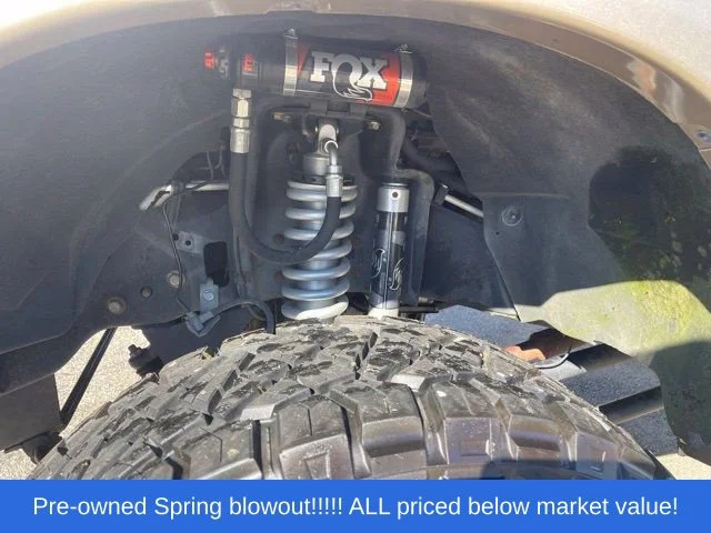 Used 2012  Ford Lariat image 4