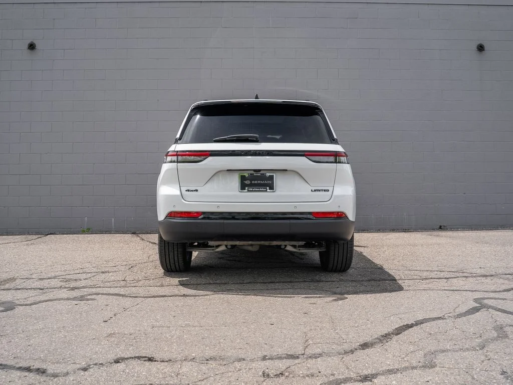 Used 2024 White Jeep Limited image 6