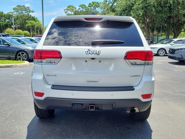 Used 2022 White Jeep Laredo E image 5