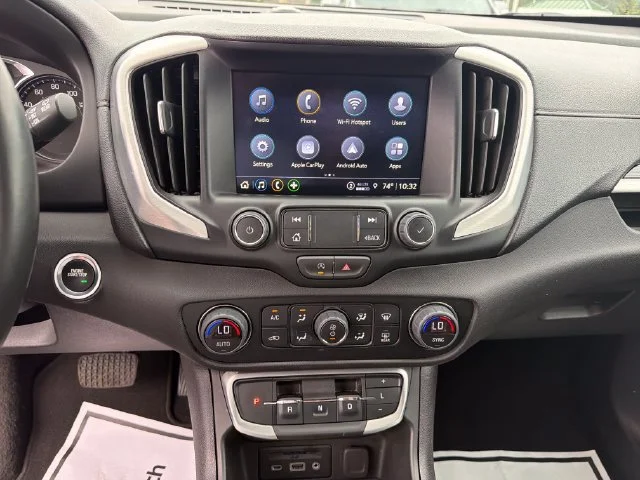 Used 2024 Downpour Metallic GMC SLT image 19