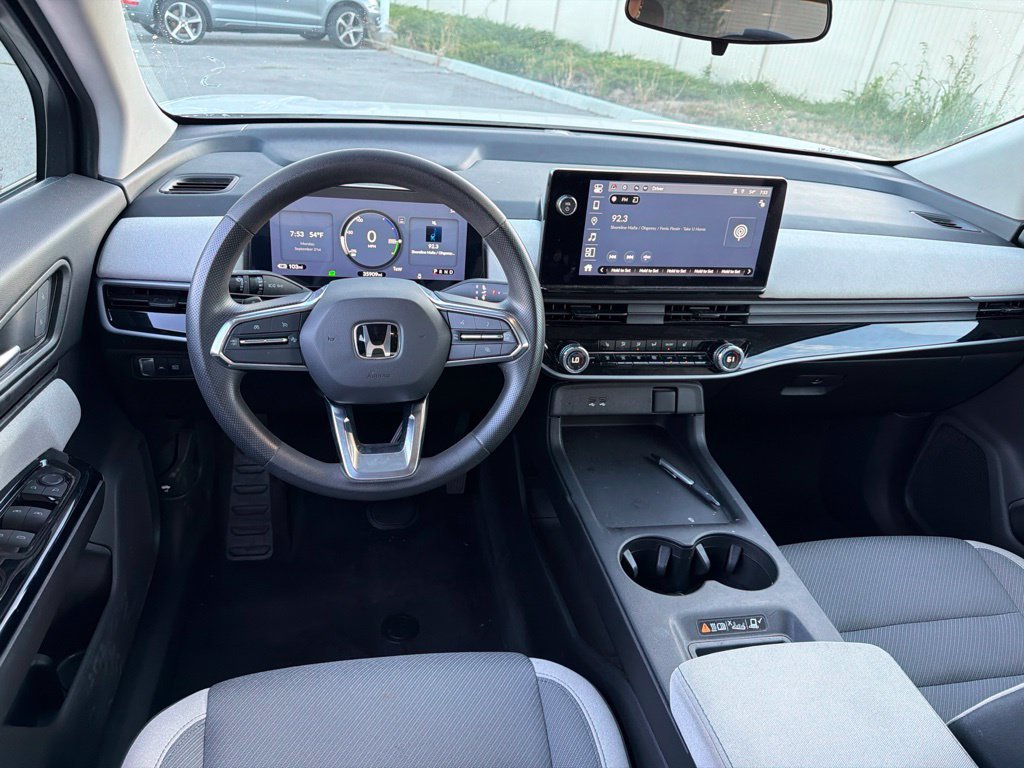 Used 2024 White Honda EX image 18