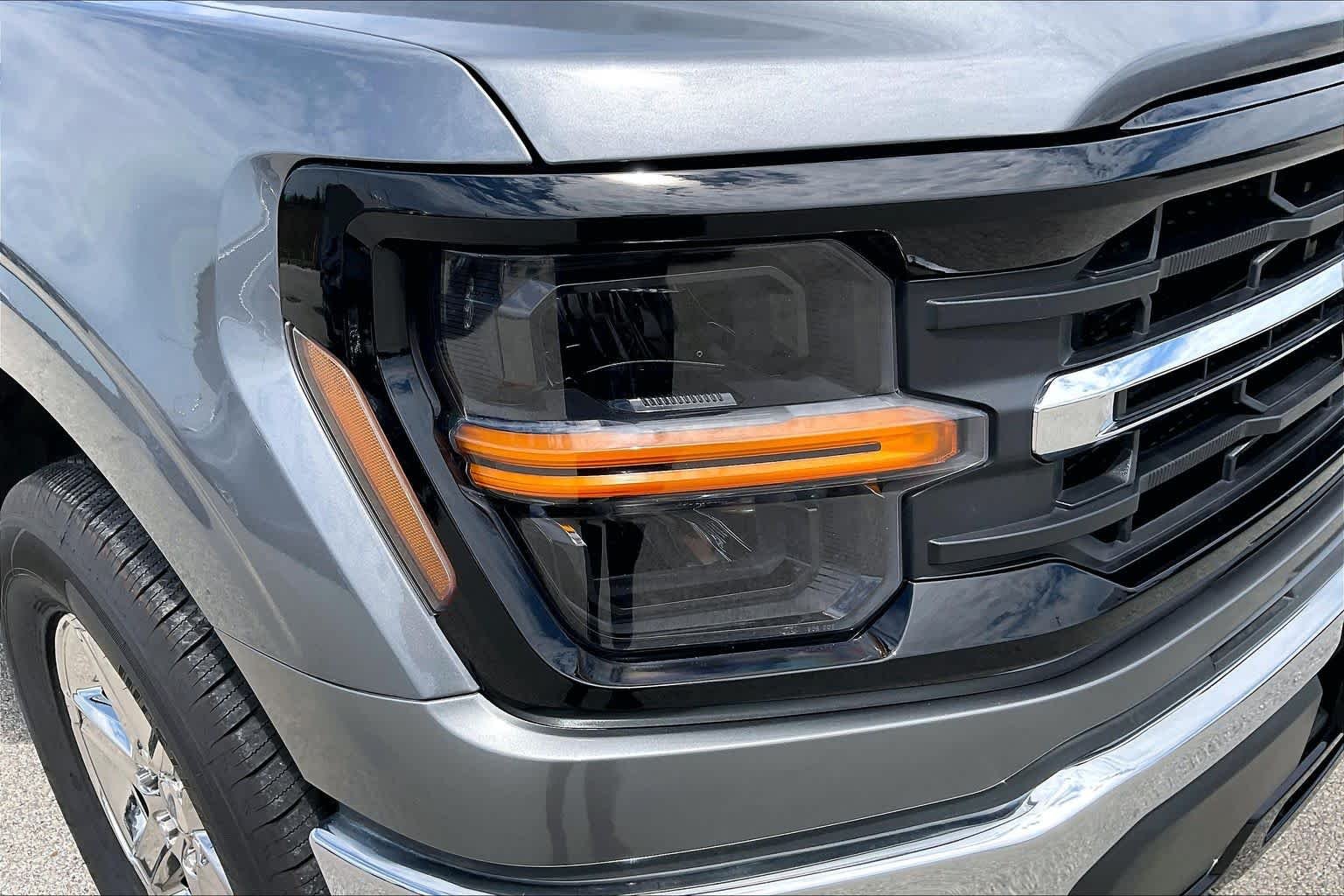 Used 2024 Carbonized Gray Ford XLT image 40