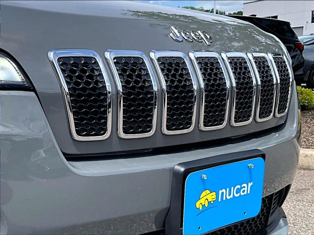 Used 2020 Gray Jeep Limited image 29