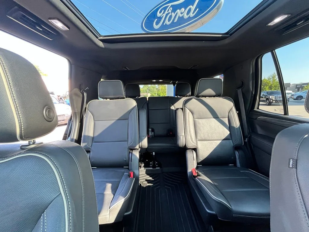 Used 2022 Black GMC SLT image 14