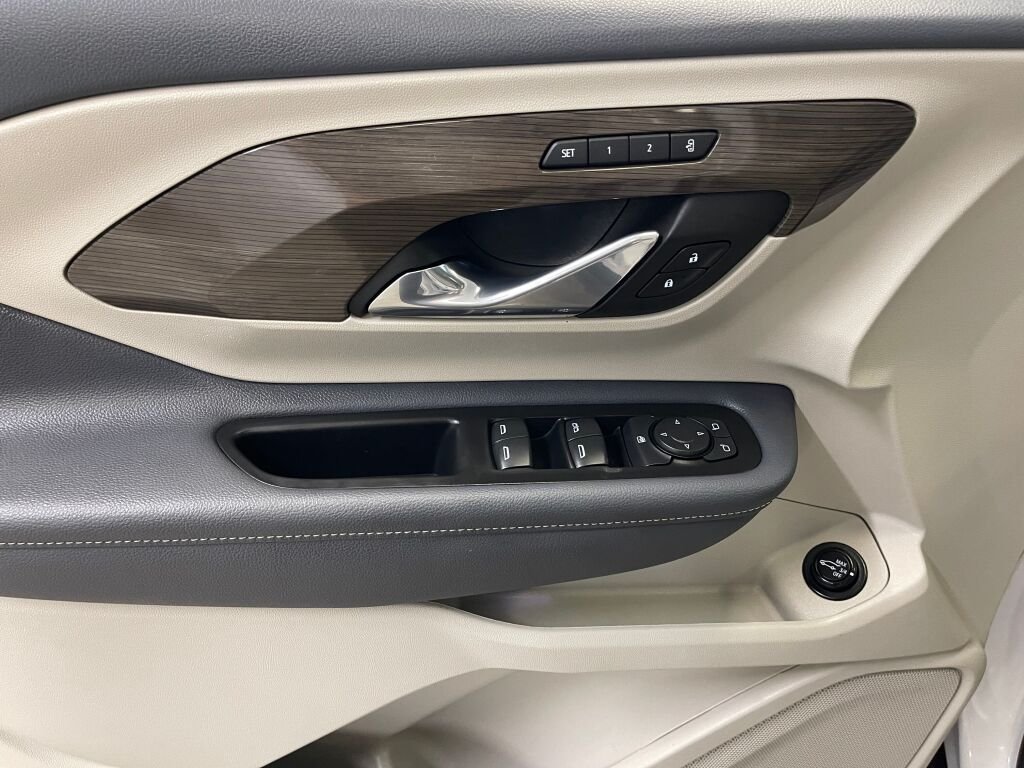 2023 GMC Terrain Denali - Photo 9