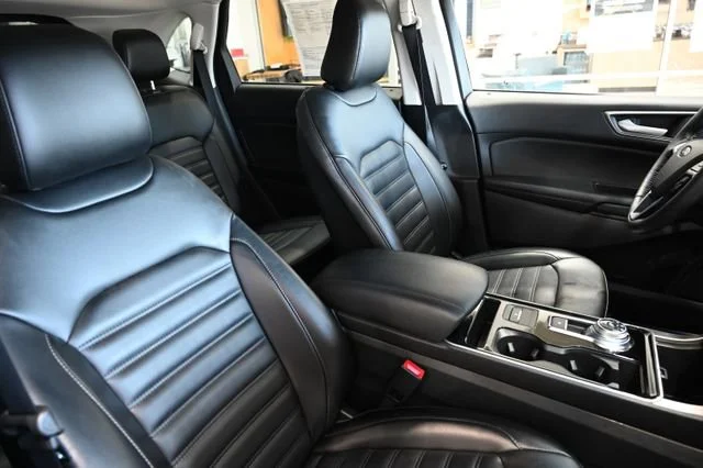 Used 2020 Red Ford SEL image 8