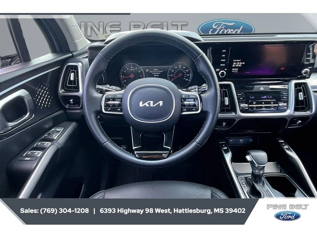 Used 2022 Sparkling Silver Kia S image 5