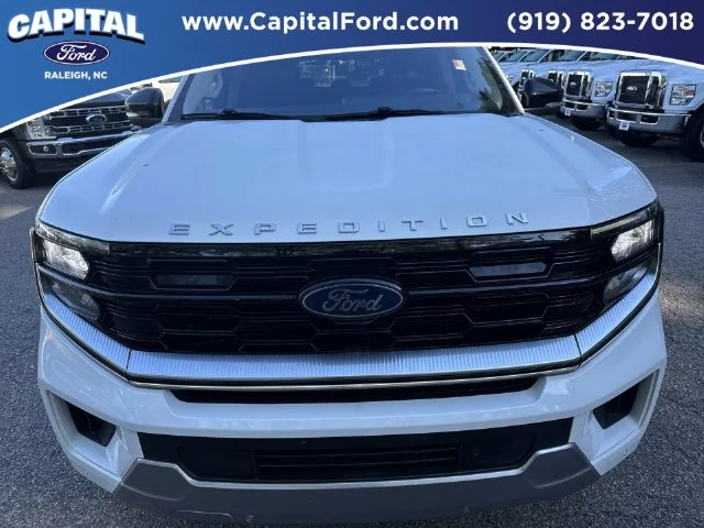 Used 2025 White Ford Platinum image 10