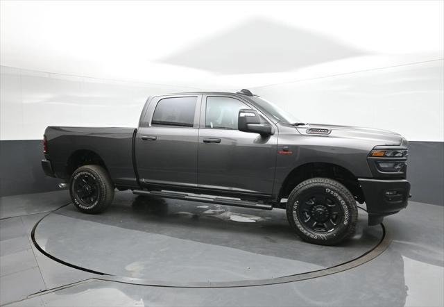 New 2026 Granite Crystal Metallic Clear-Coat Exterior Paint RAM TRADESMAN image 17