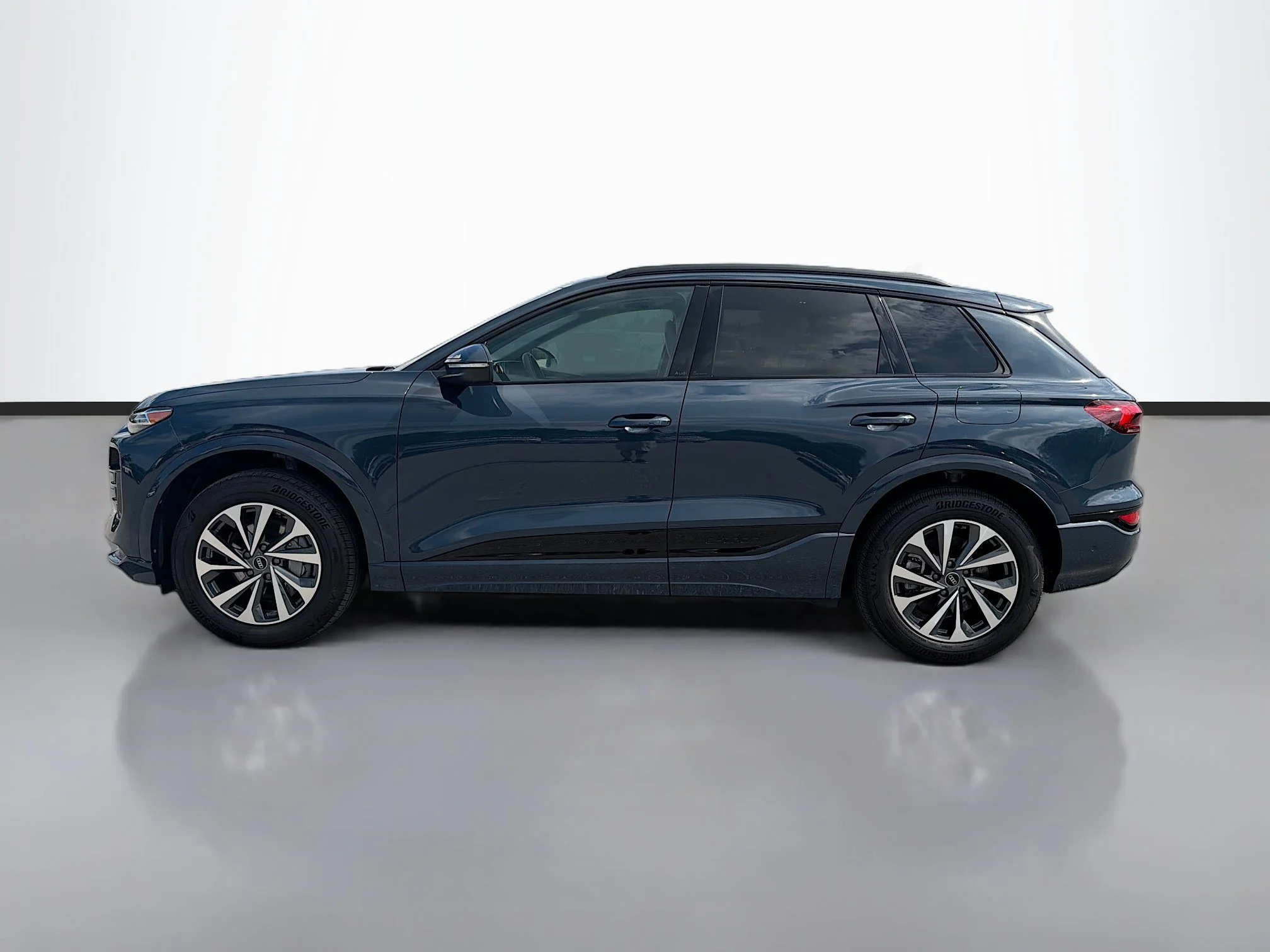 Used 2025 Blue Metallic Audi Premium Plus image 2