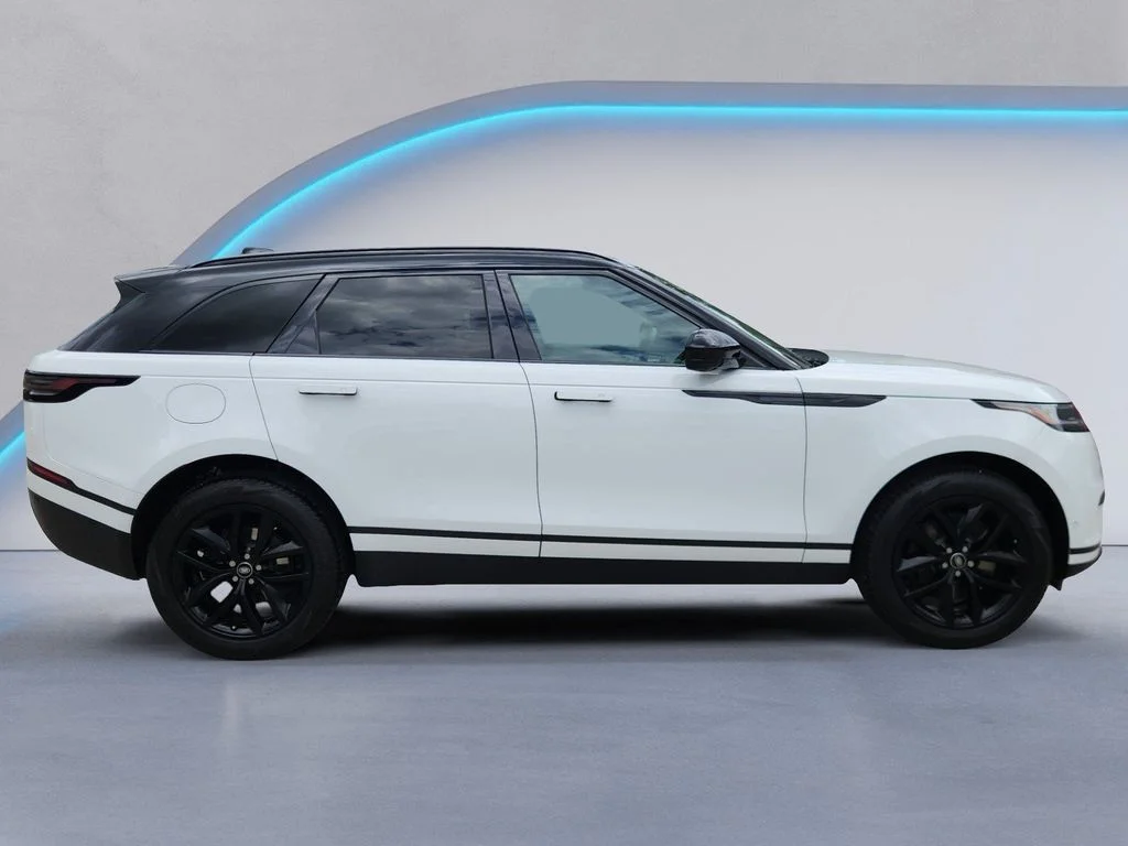 Used 2026 Fuji White Land Rover S image 6
