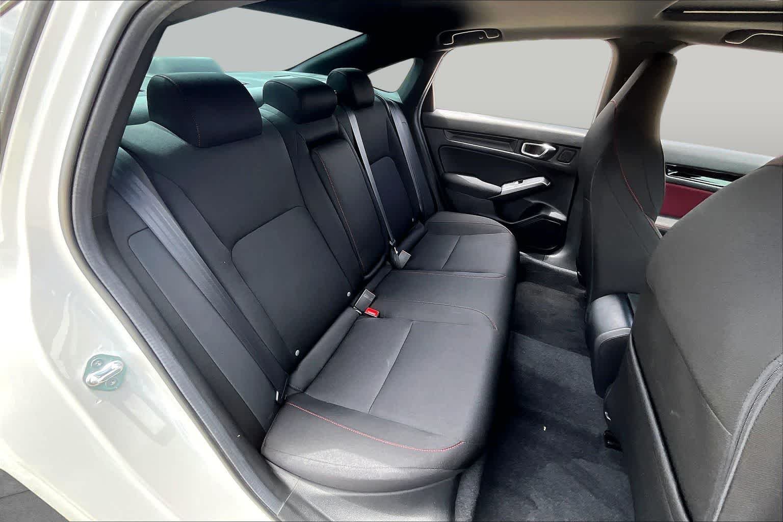 Used 2024 Platinum White Pearl Honda  image 26