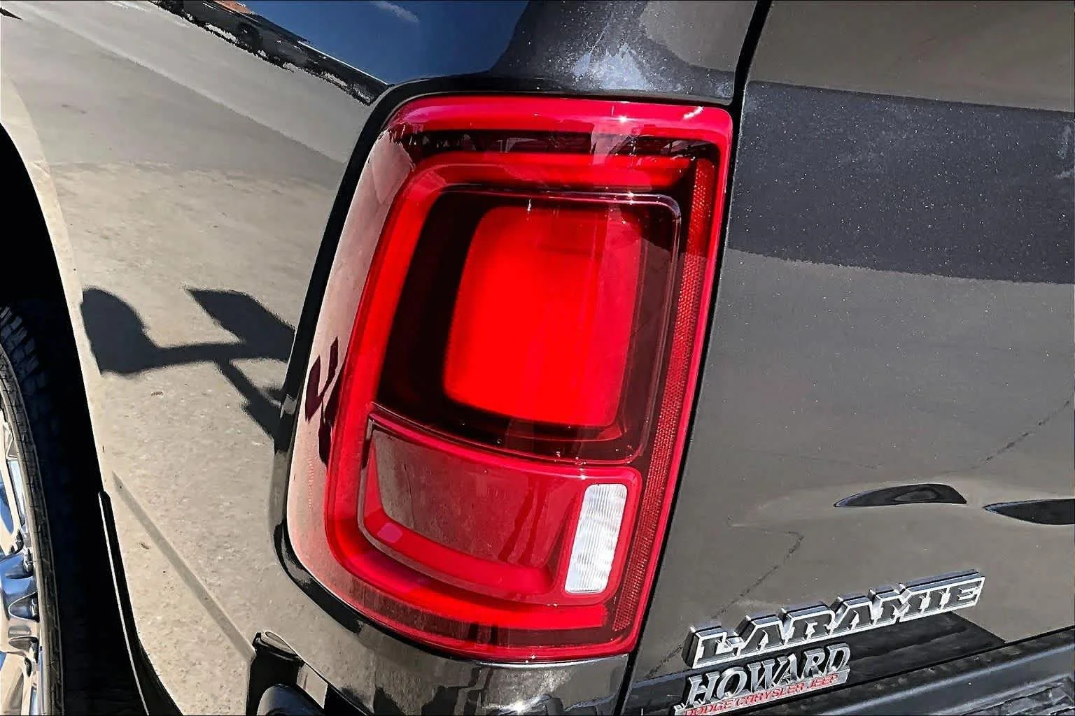 New 2026 Granite Crystal Metallic Clear-Coat Exterior Paint RAM Laramie image 14