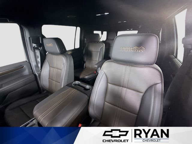 2026 Chevrolet Suburban High Country - Photo 22