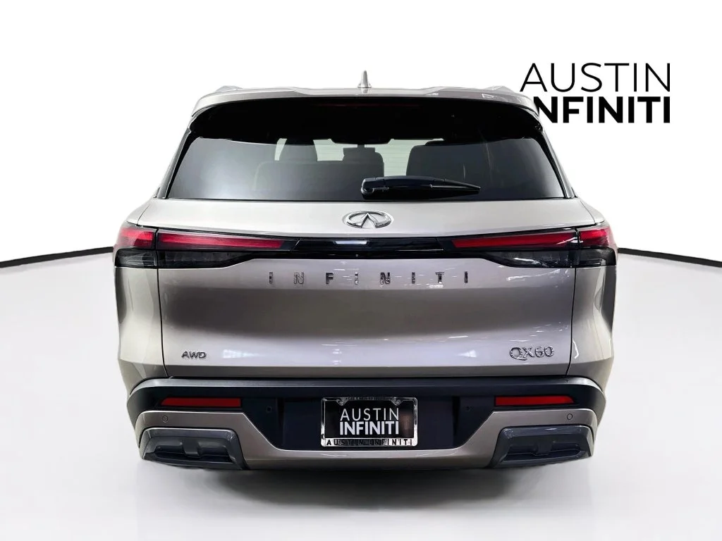 Certified Used 2024 Silver INFINITI Sensory image 9