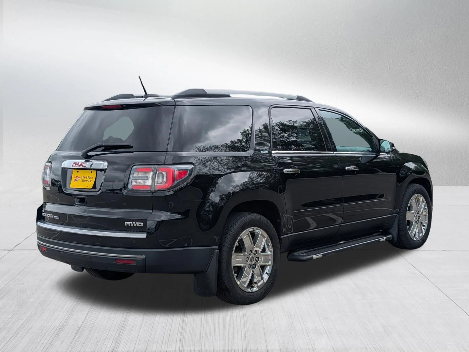 Used 2017 Ebony Twilight Metallic GMC Limited image 7