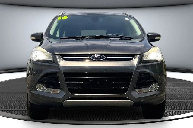 Used 2016 Ford Escape Titanium with VIN 1FMCU9J92GUA15200 for sale in Kansas City
