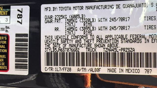 2025 Toyota Tacoma SR5 - Photo 25