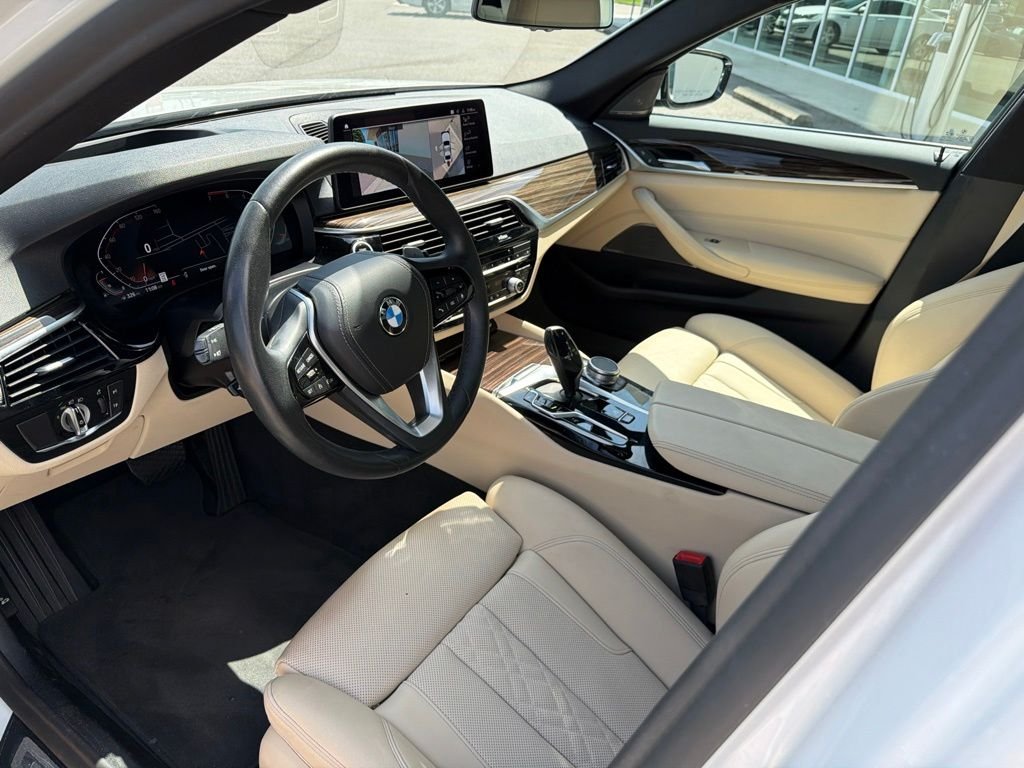 Used 2021 White BMW 530i image 17