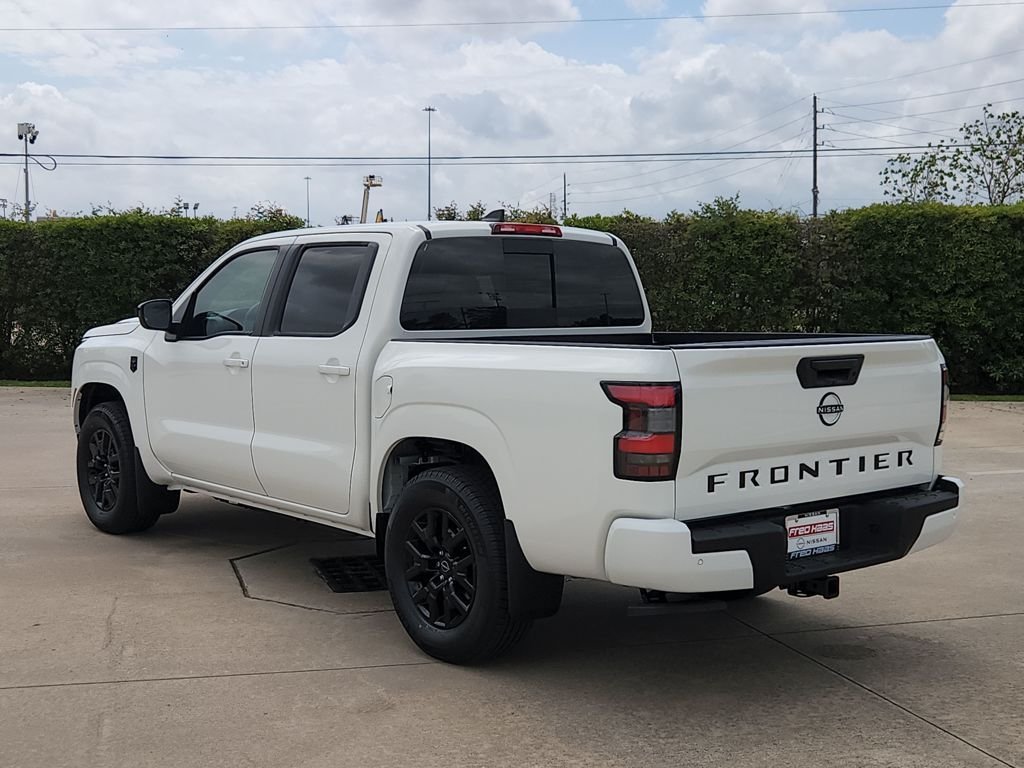 New 2026 Glacier White Nissan SV image 4