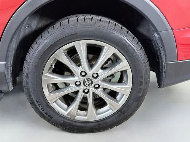 Used 2017 Red Toyota Limited image 30