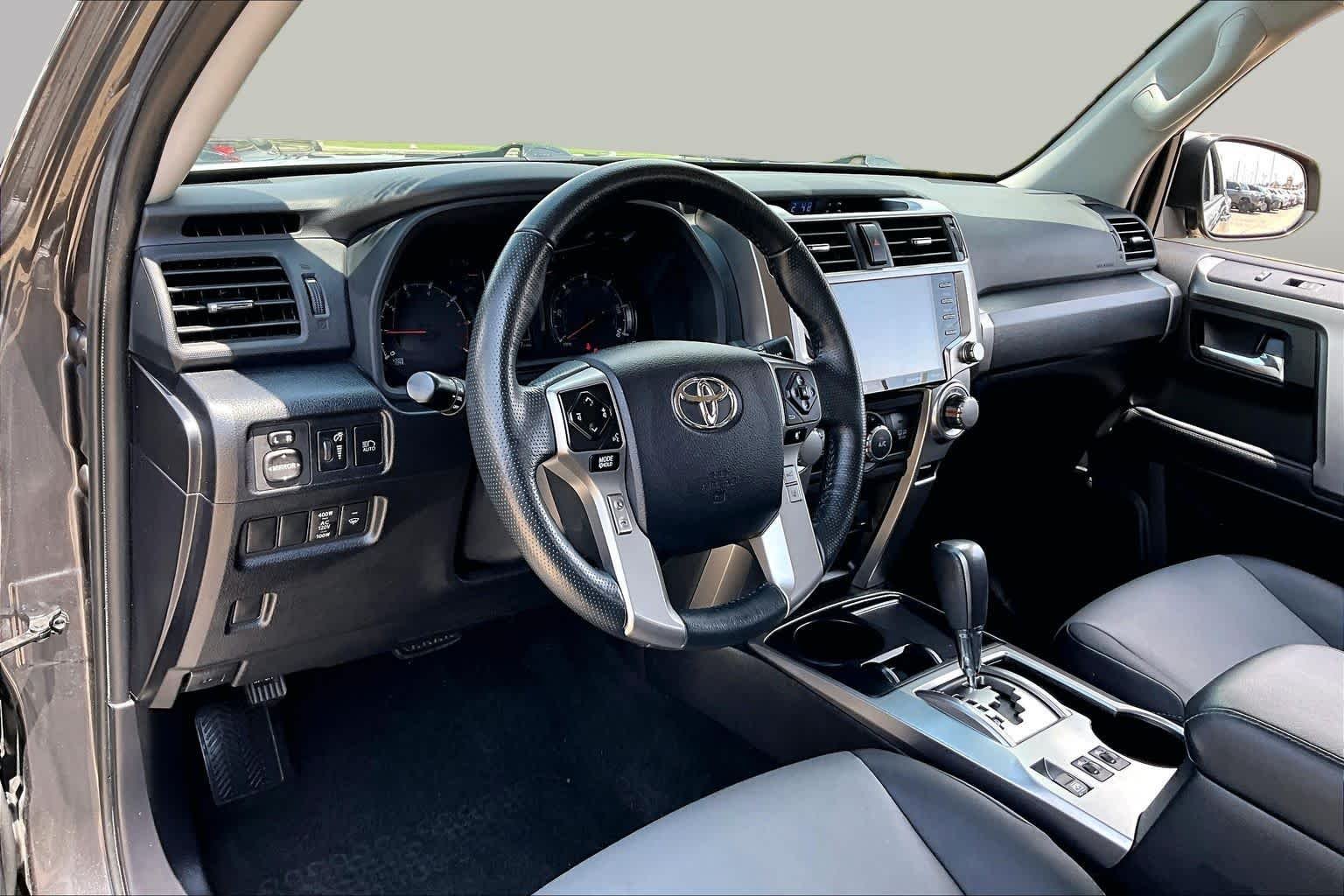 Used 2023 Magnetic Gray Metallic Toyota SR5 Premium image 17