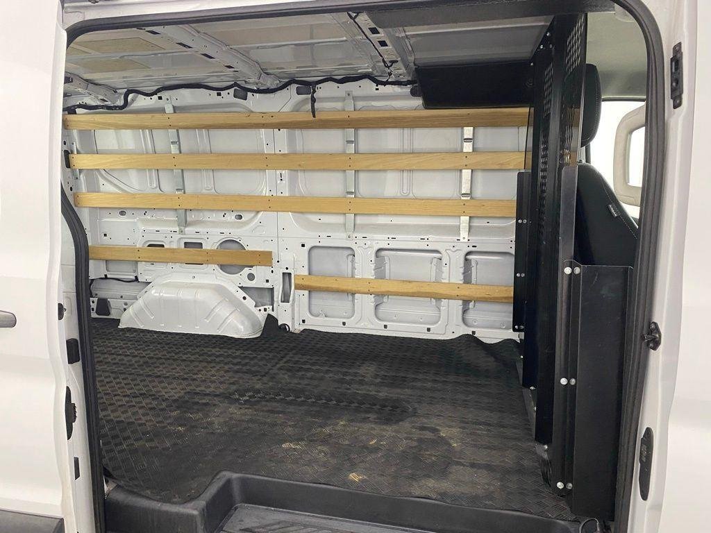 Used 2024 Oxford White Ford Base image 4
