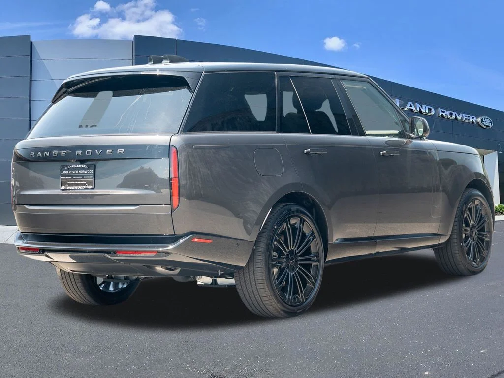 New 2026 Gray Land Rover SE image 4