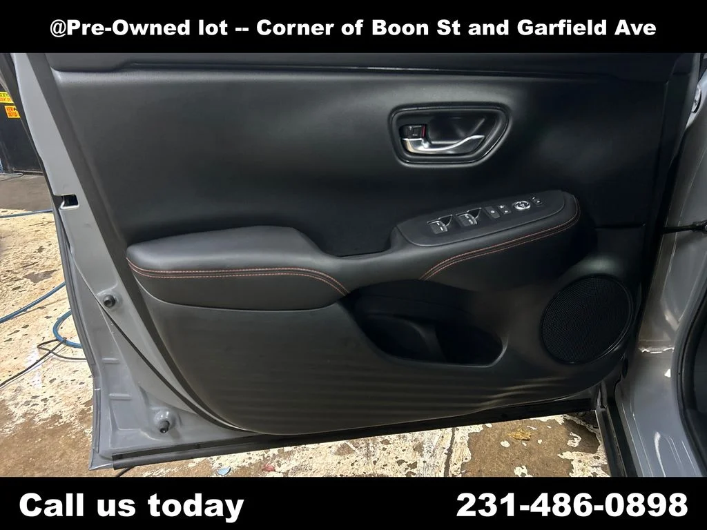 Used 2024  Honda Sport image 14