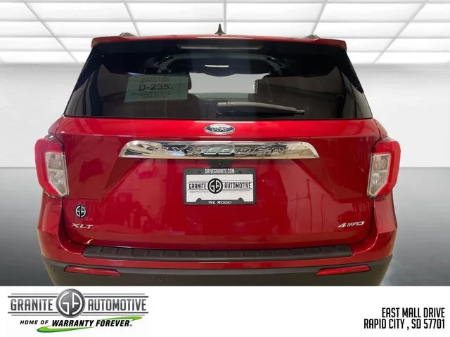 Used 2023 Red Ford XLT image 4