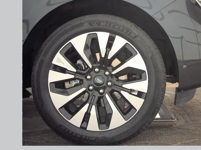 Used 2025 Gray Ford Platinum image 25