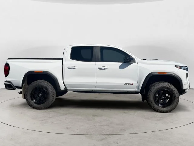 Used 2024 White GMC AT4 image 5