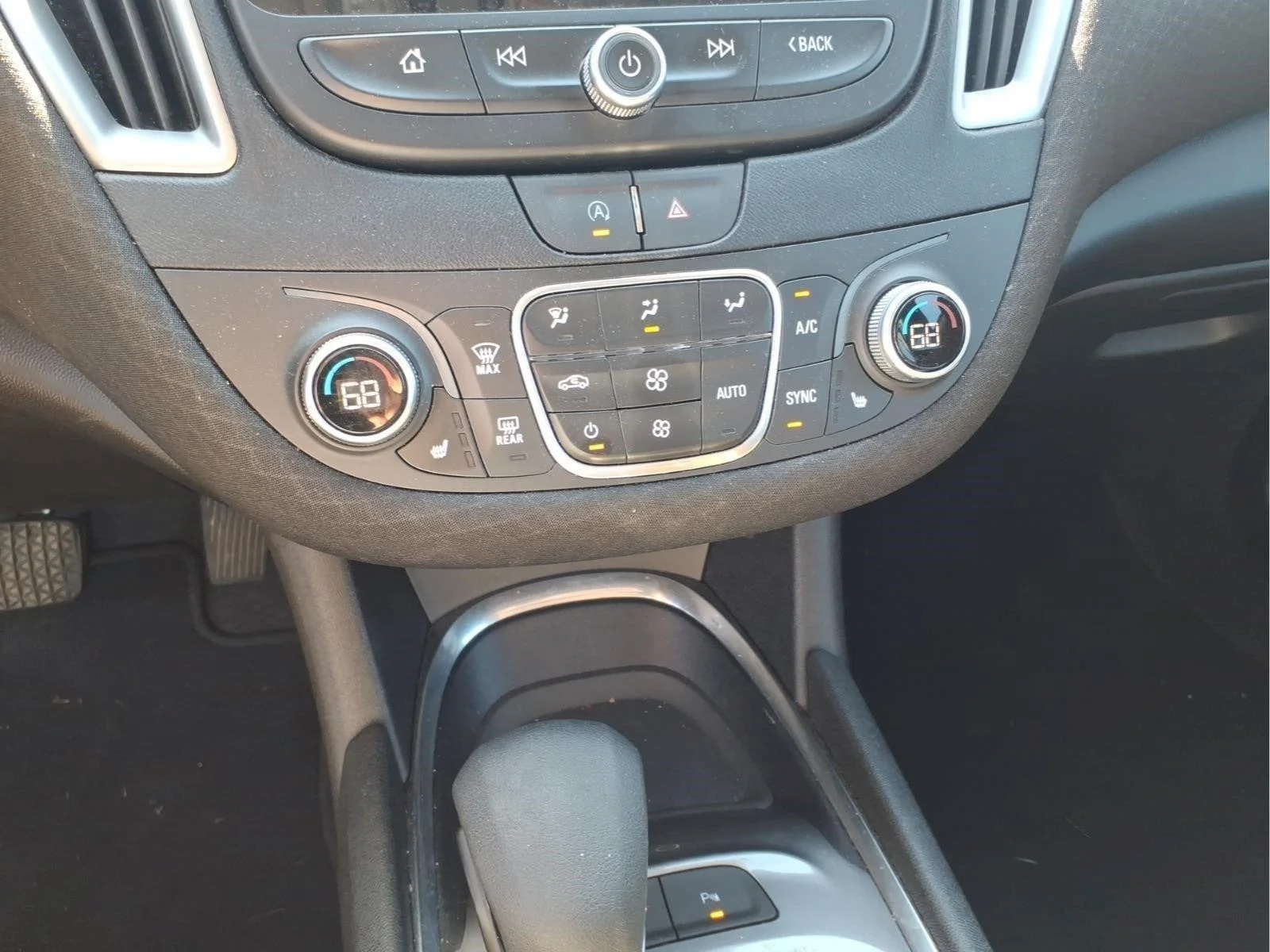 Used 2024 Mineral Gray Metallic Chevrolet LT 1LT image 19
